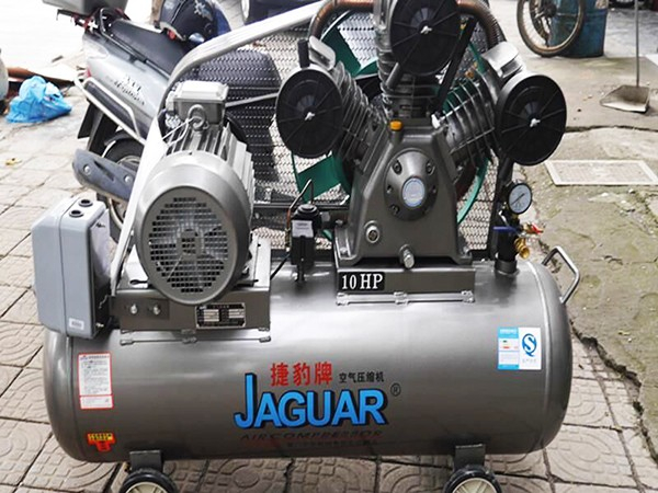 捷豹活塞式空壓機(jī)EV-90 捷豹活塞式空壓機(jī)EV-90