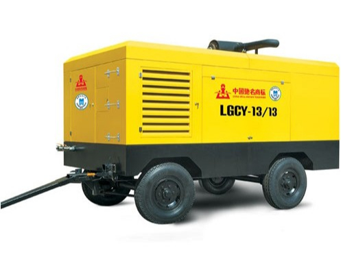 開山柴油移動(dòng)螺桿空壓機(jī)