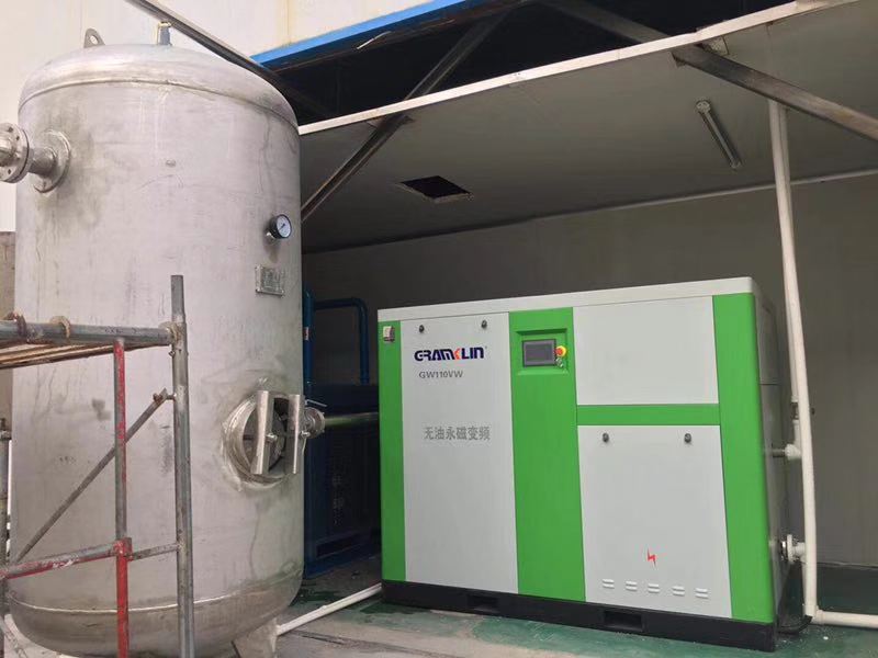 無油水潤滑螺桿空壓機 無油水潤滑螺桿空壓機